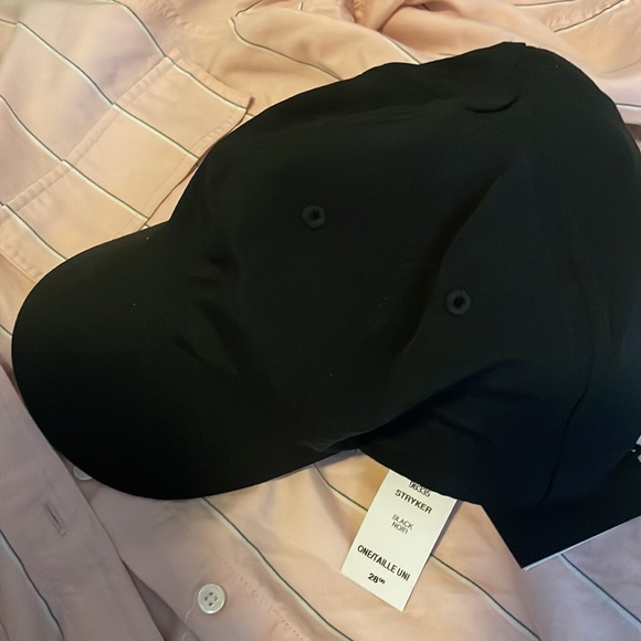 NWT. TNA cap - Picture 3 of 3